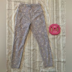 💪🏻 RBX Tonal Greys Cheetah Medium Leggings